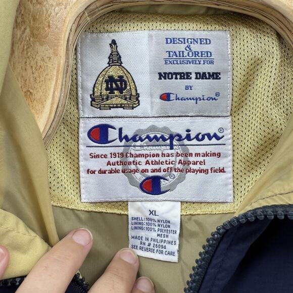 CHAMPION NOTRE DAME RARE EMBROIDERED FOOTBALL JACKET X LARGE WITH‎ HOOD - Picture 10 of 12